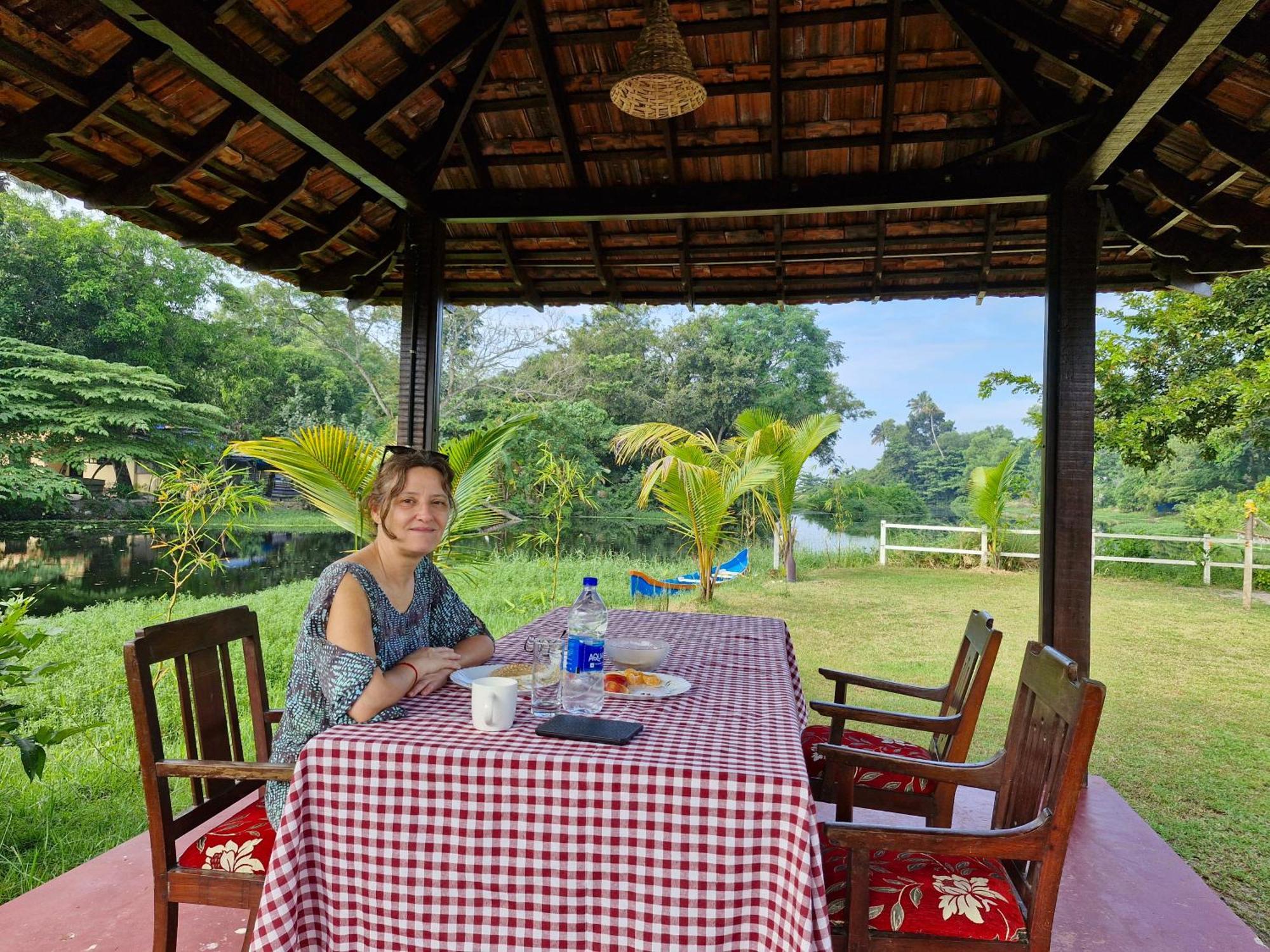 Bed and Breakfast Gypsea Marari Alappuzha Exterior foto